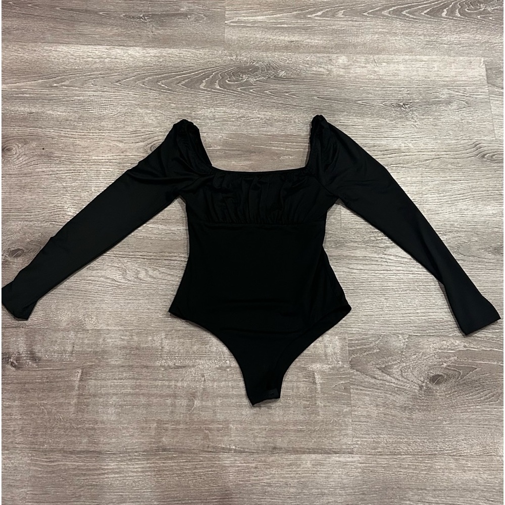 Princess Polly square neck body suit😍
